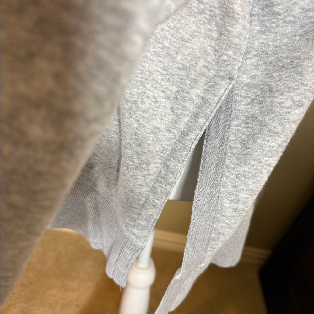 aerie oversized grey sweatshirt with split hem on sides size small - Picture 5 of 10